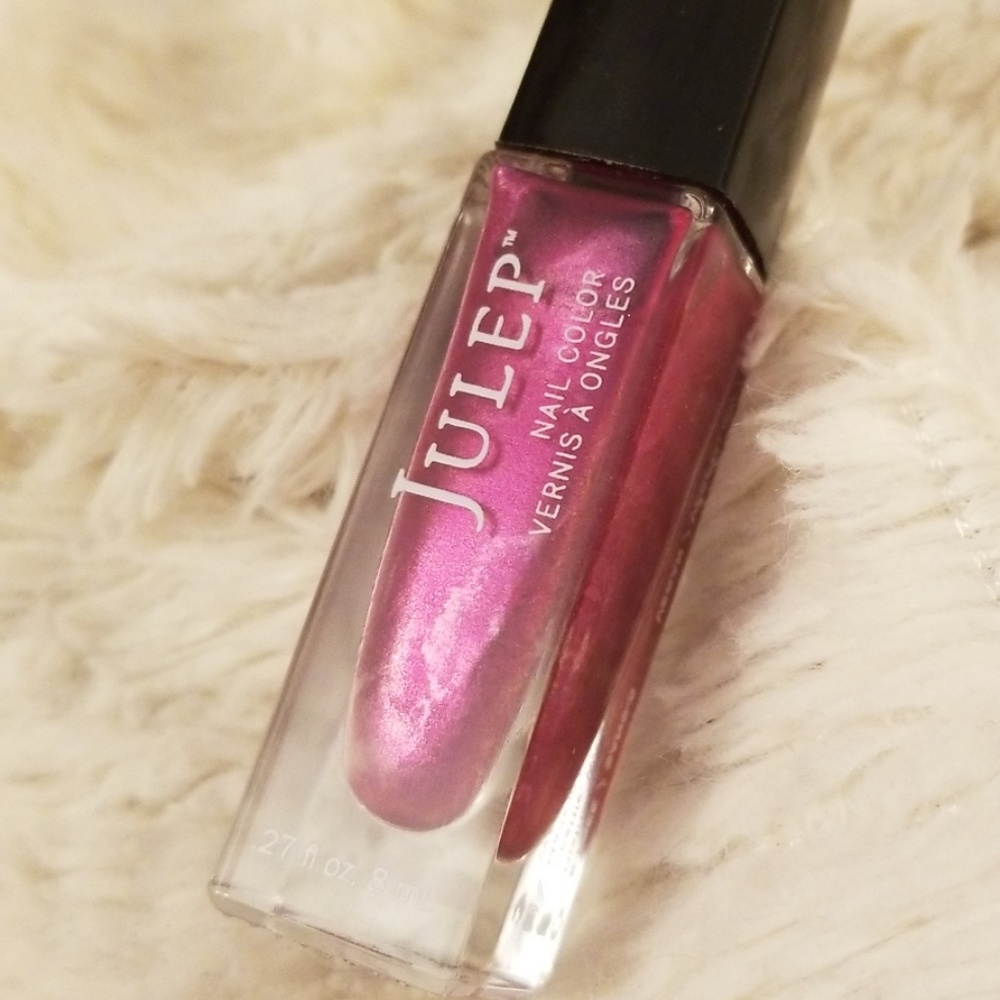 Julep "Lainey" nailpolish